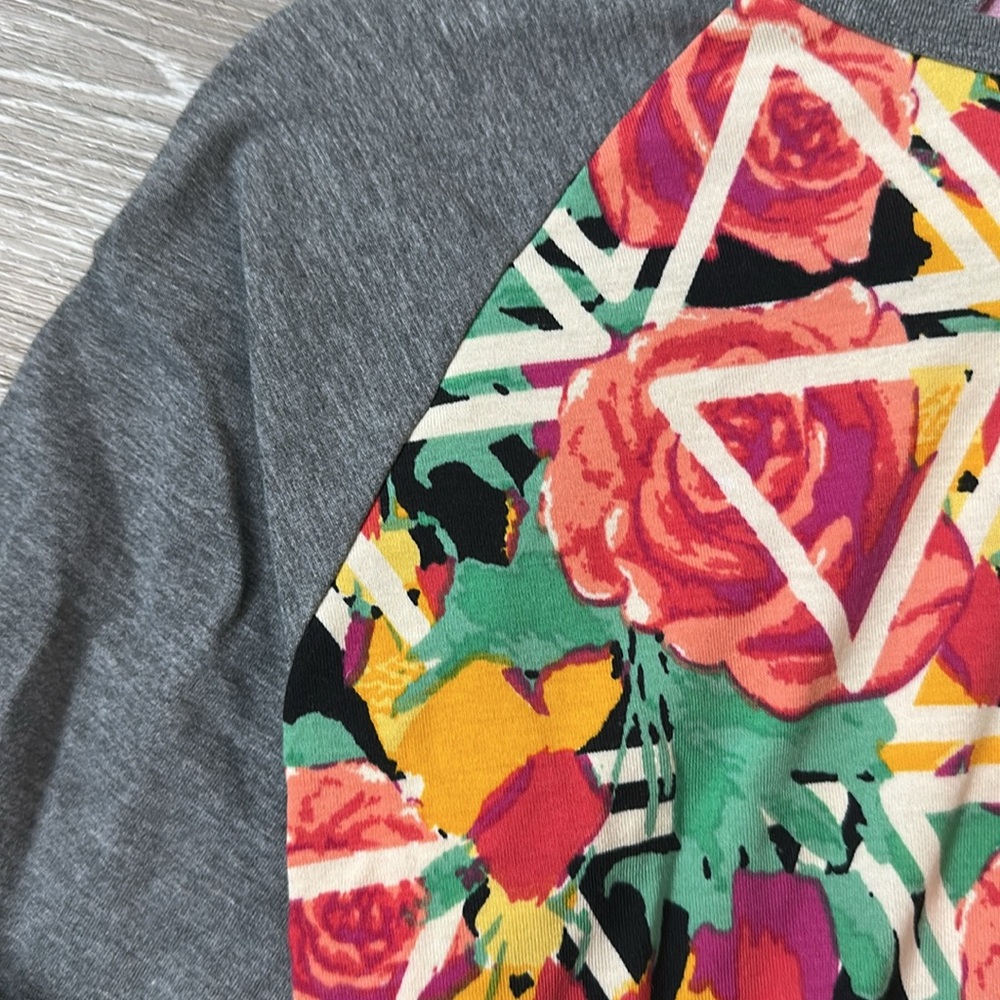 Lularoe Randy tee - Picture 3 of 4